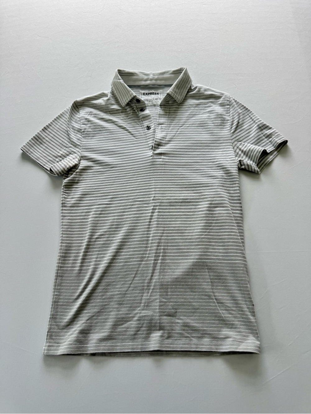 Express Men’s Short Sleeve Polo in Light Gray Stripes